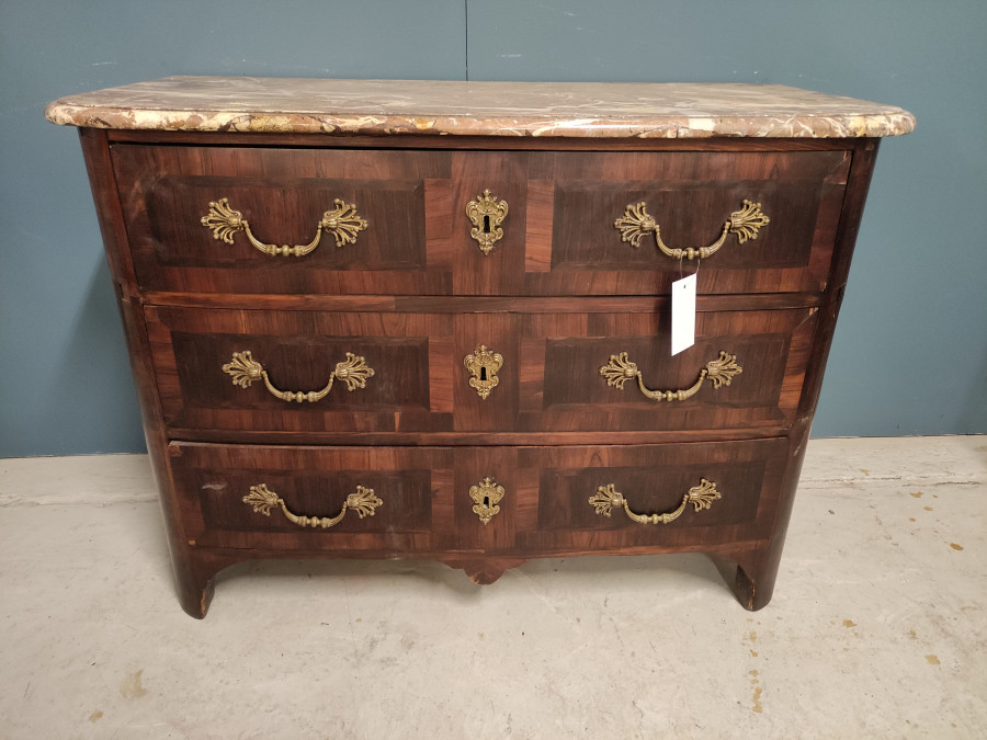 Belle commode Louis XIV Epoque XVIII ème
