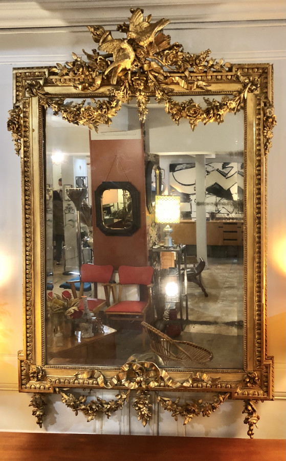 Exceptionnel miroir d’époque Napoleon III aux colombes