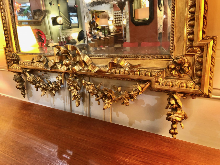 Exceptionnel miroir d’époque Napoleon III aux colombes