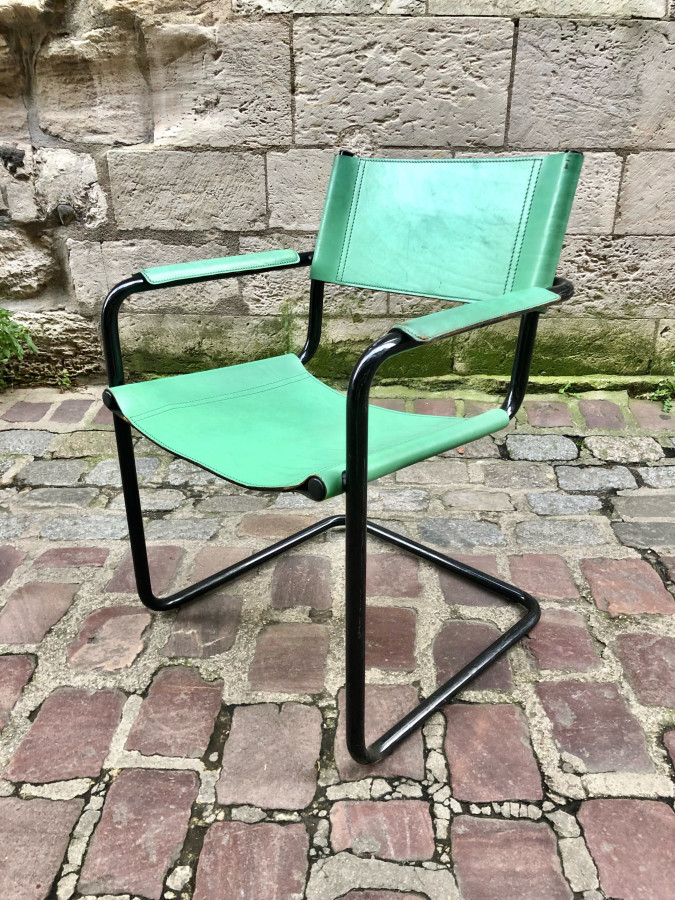 Superbe série de fauteuils MG5/B34 par Marcel Breuer