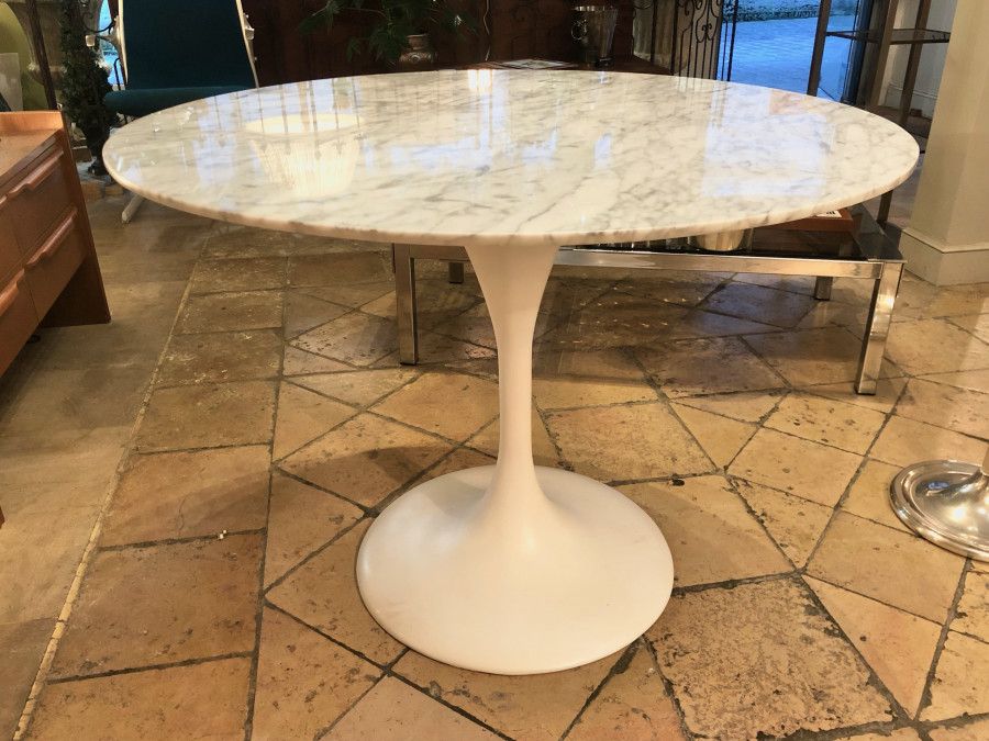Table ronde en marbre de carrare arabescato