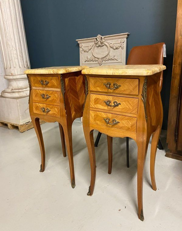 Paire de chevets de style Louis XV