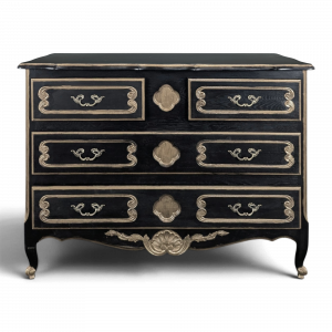 Commode de style Louis XV en chêne laqué noir et rechampi or