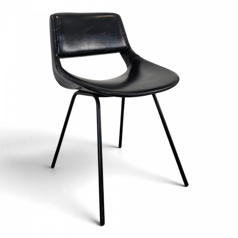 Chaise de Louis Paolozzi pour Zol en skaï noir, années 50
