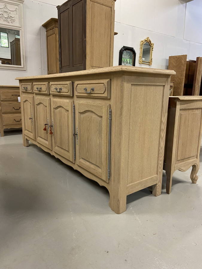 Superbe enfilade en chêne décapée