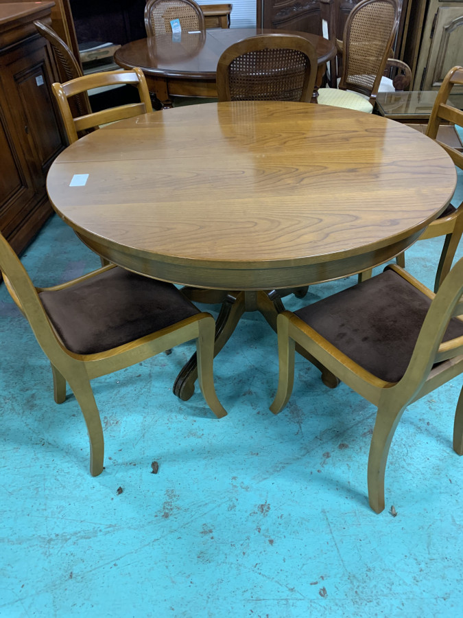 Table ronde à rallonge en merisier