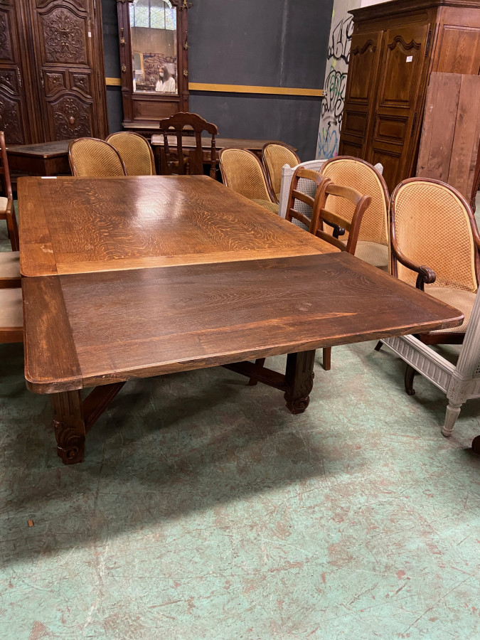 Table néo rustique de style Louis XV
