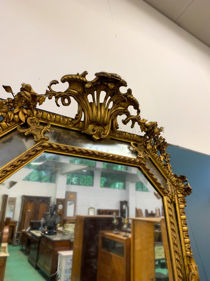 Magnifique miroir de style Louis XV à parecloses