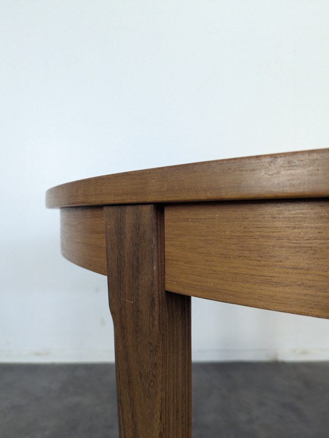 Table scandinave en teck