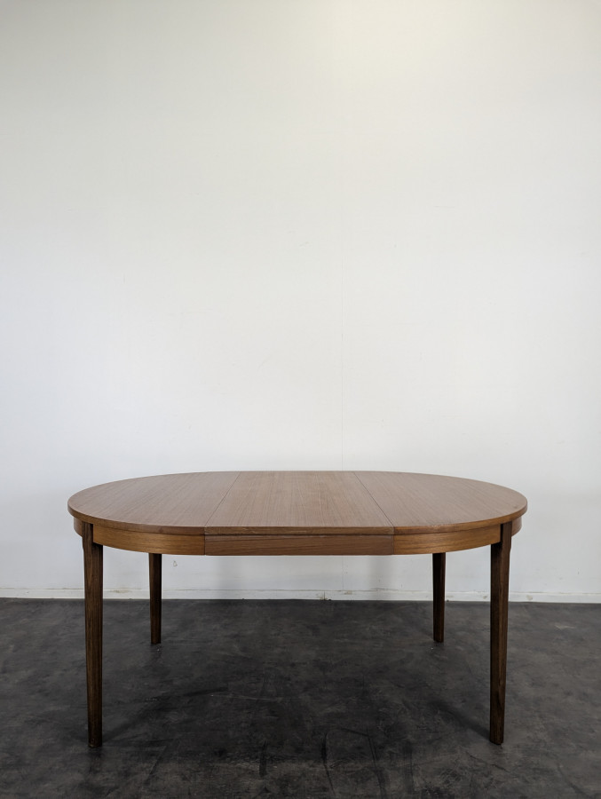 Table scandinave en teck