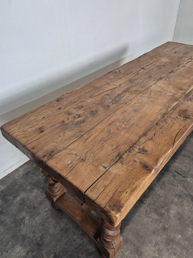 Table de ferme en chêne massif de style Louis XIII