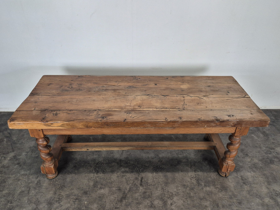 Table de ferme en chêne massif de style Louis XIII