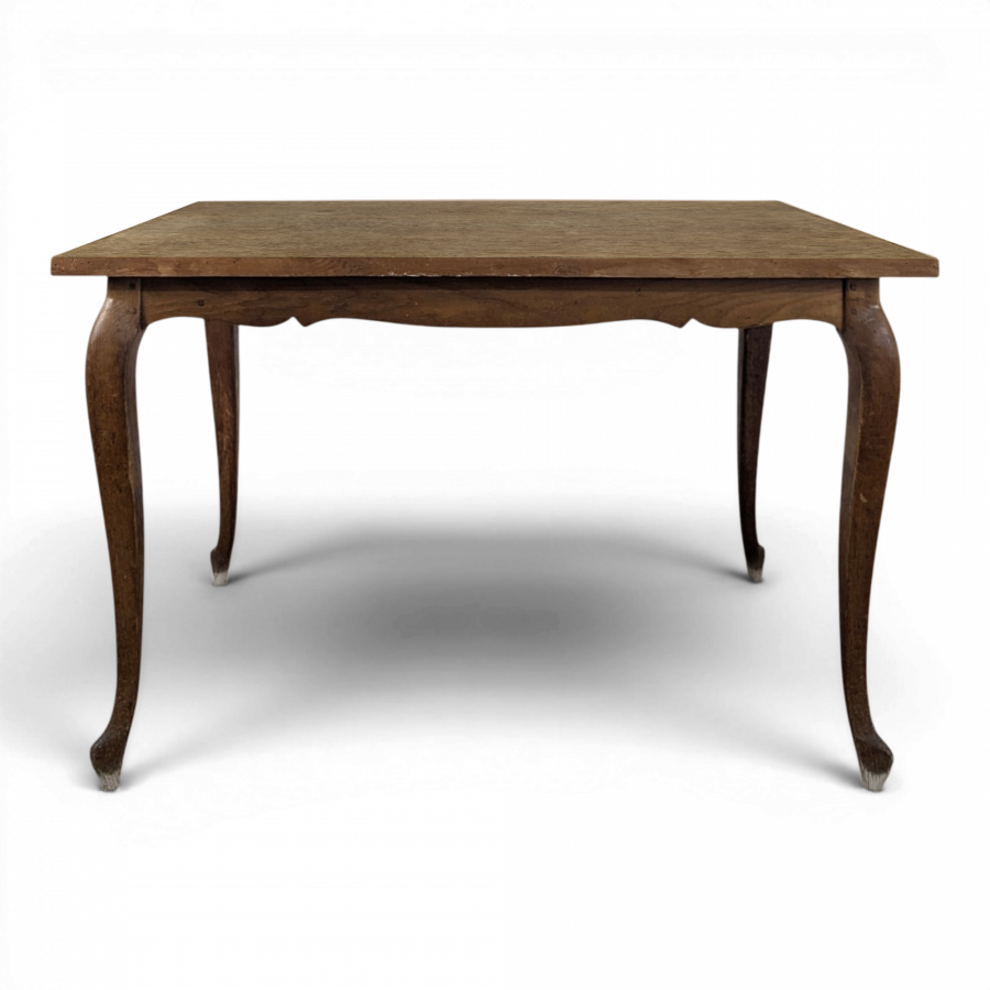 Table de style régence en chêne