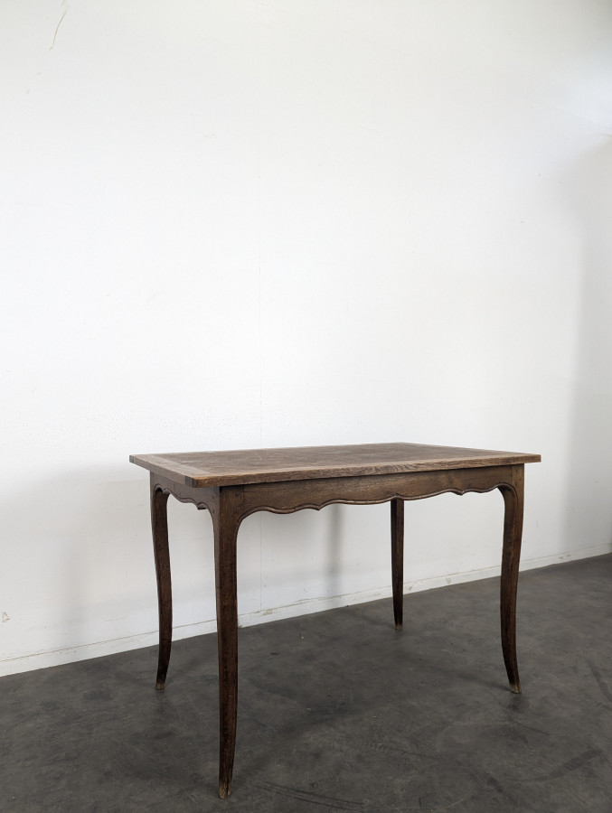 Table de ferme en chêne de style Louis XV