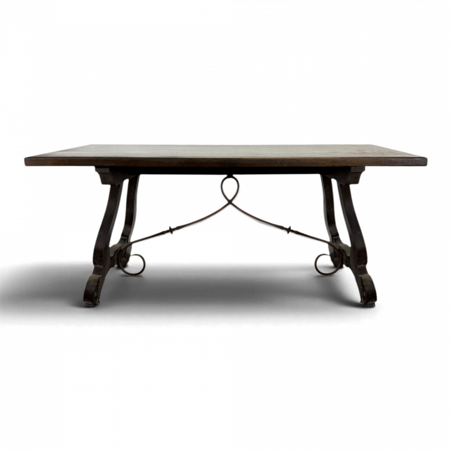 Table de style espagnol en chêne et fer forgé
