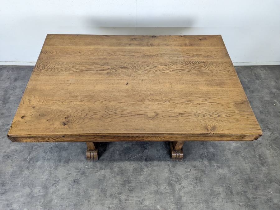 Table de salle à manger Art Déco en chêne dans le goût de Dudouyt