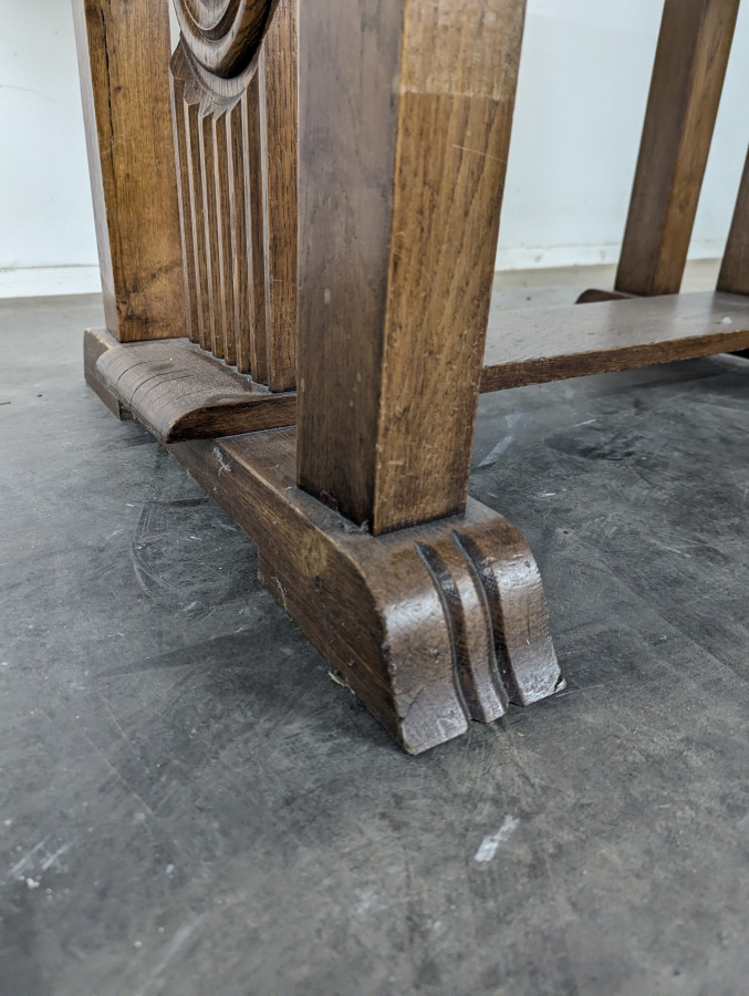 Table de salle à manger Art Déco en chêne dans le goût de Dudouyt