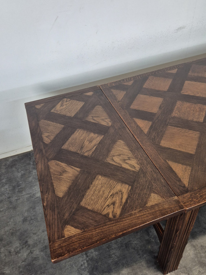 Table de monastère extensible en chêne plateau en parquet Versailles