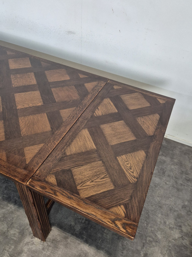 Table de monastère extensible en chêne plateau en parquet Versailles