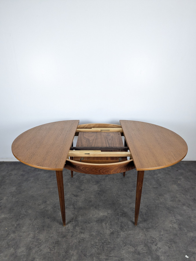 Table ronde extensible en noyer