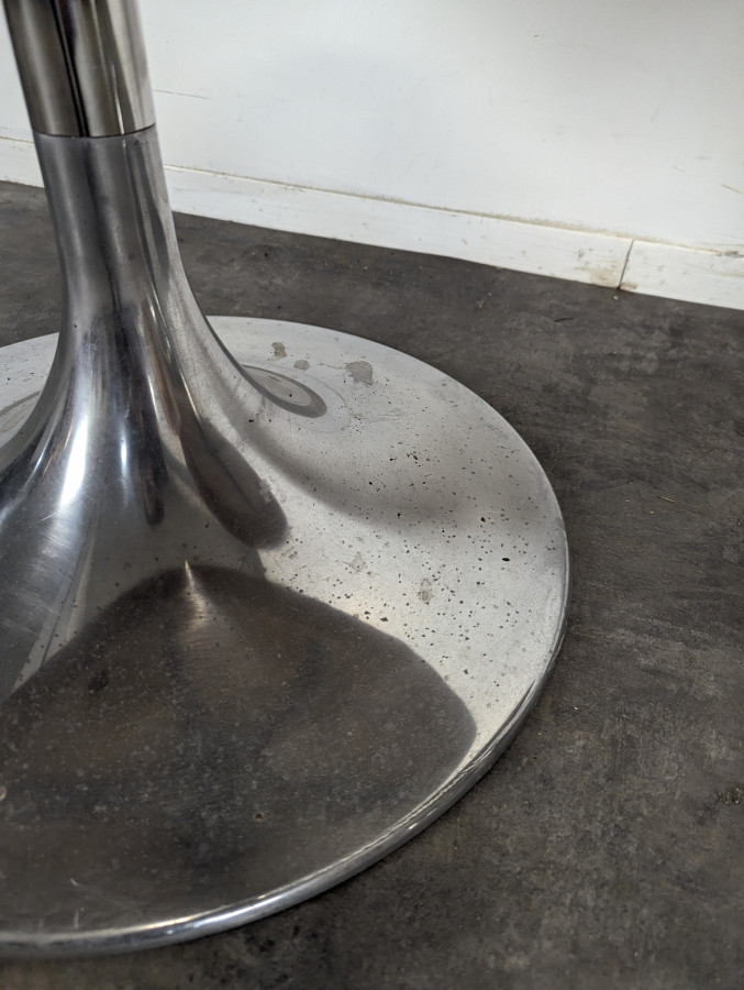 Paire de table tulipe style Space age