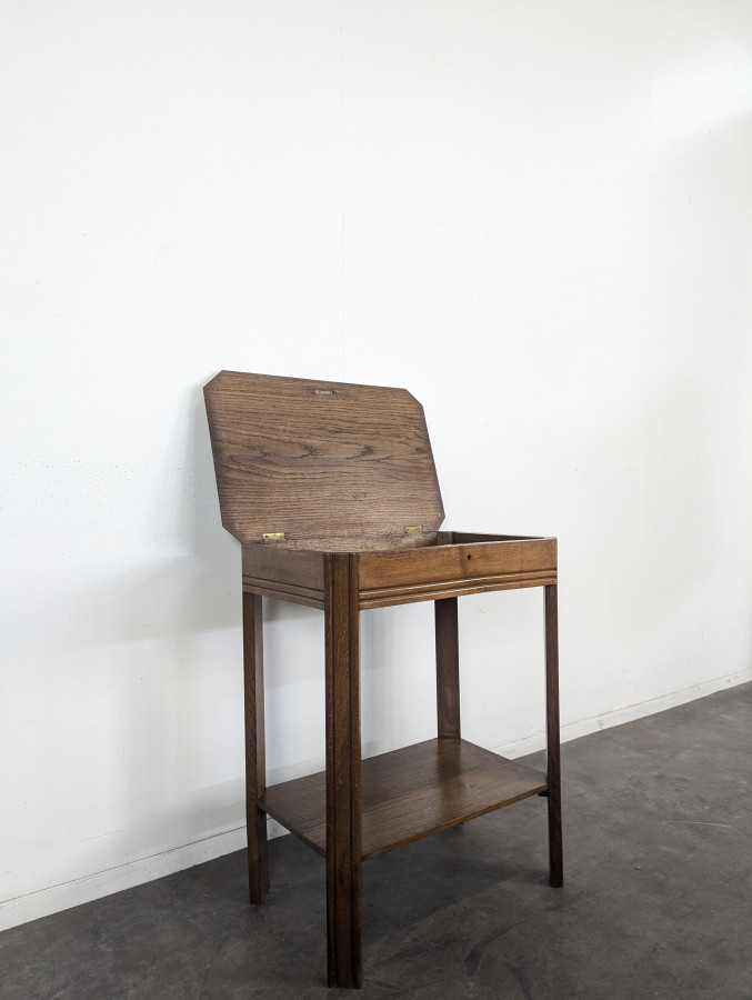 Petite travaileuse en chêne de style Art Déco