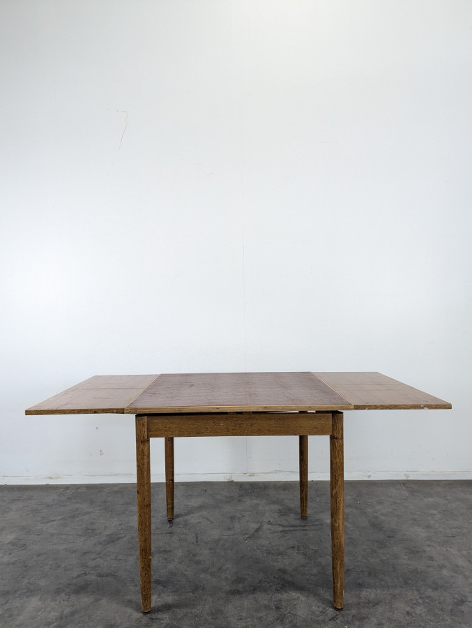 Table à jeu années 60 style scandinave