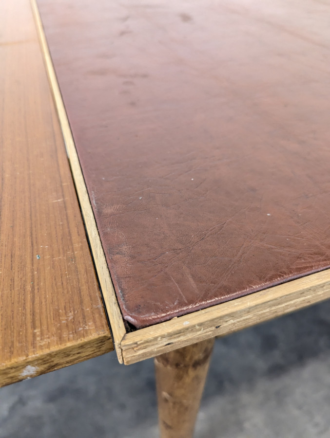 Table à jeu années 60 style scandinave