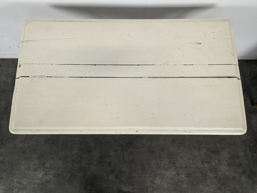 Table de bistrot en bois