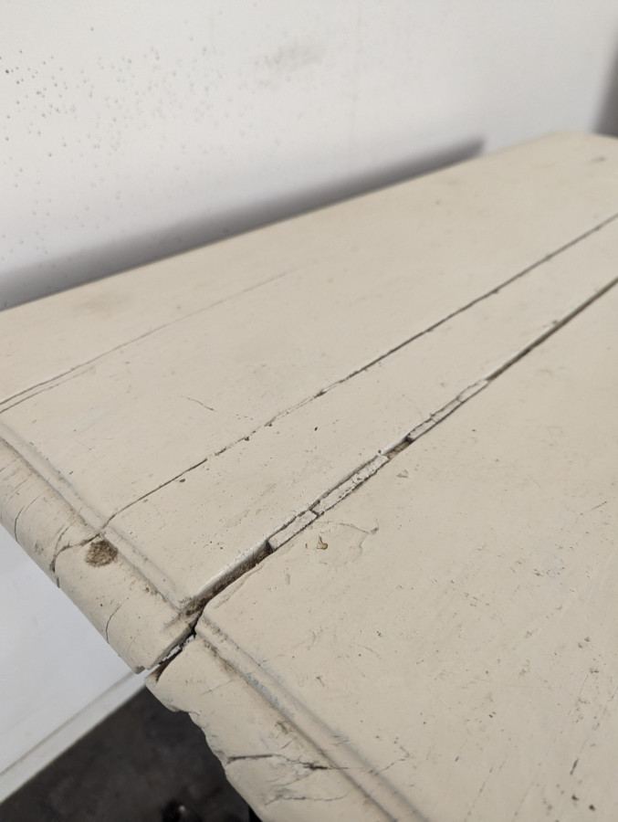 Table de bistrot en bois